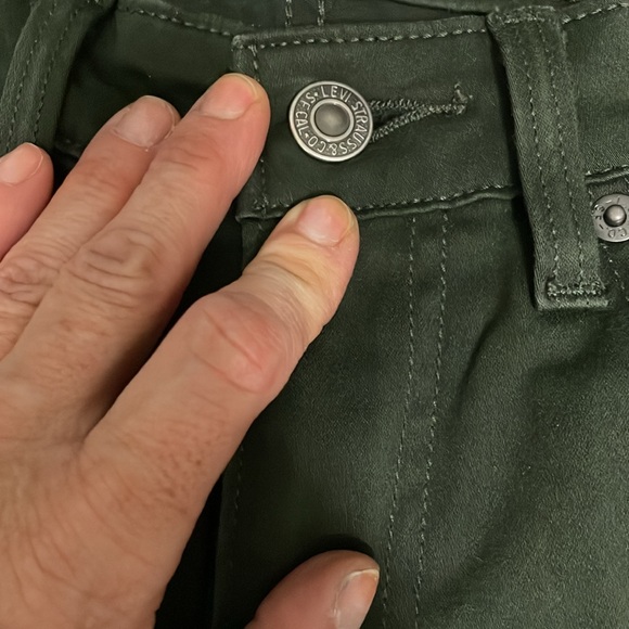 Levi’s high rise slim leg Stetchy pants - Picture 2 of 7